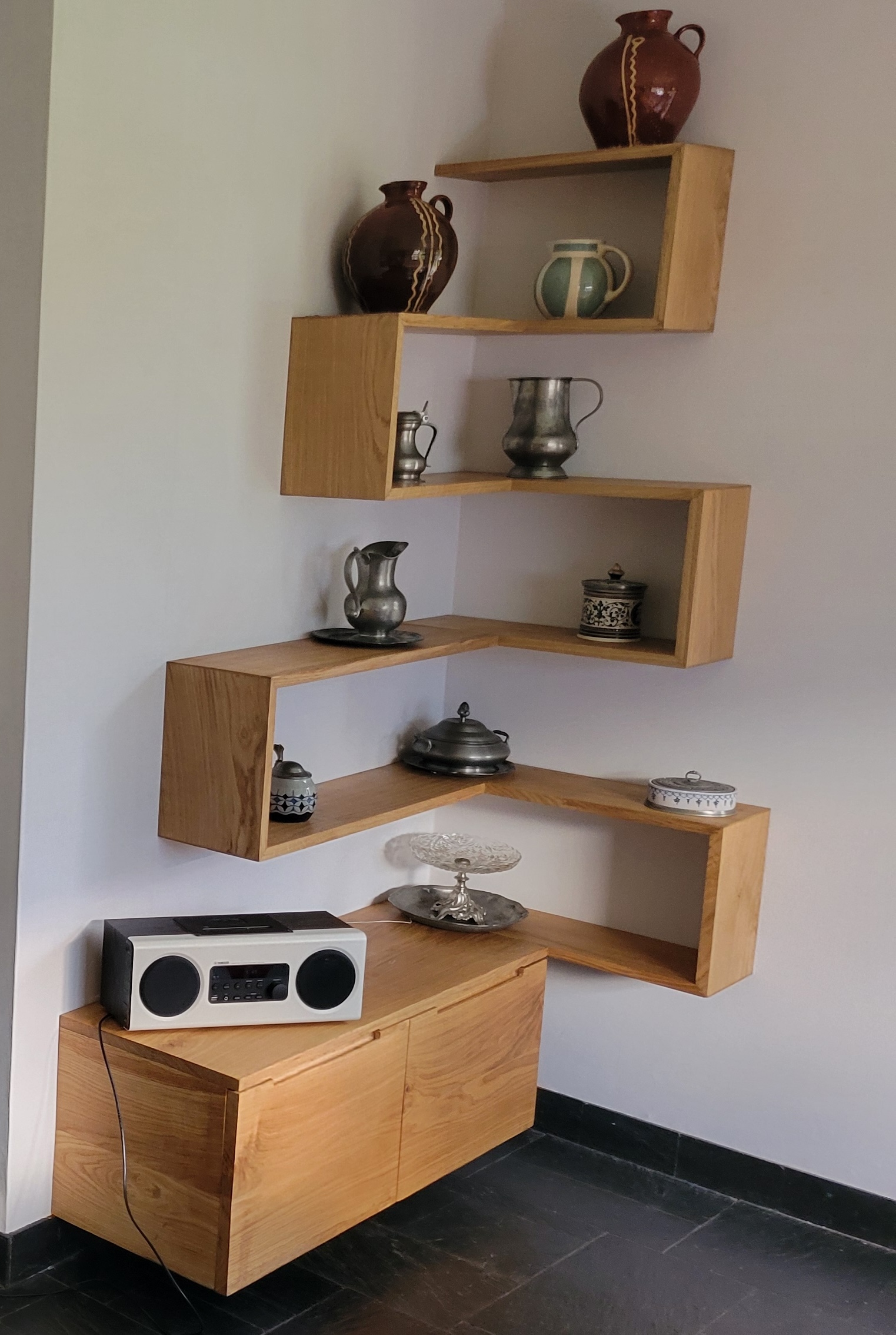 Etagere spirale en bois massif